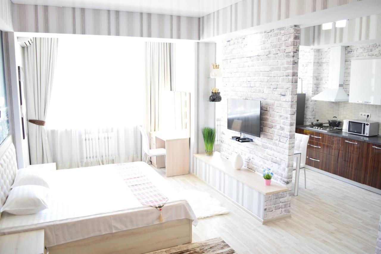 Studio Boutique Apartment Bischkek Exterior foto